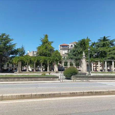 Agradable casa con patio, a 10 minutos de la playa